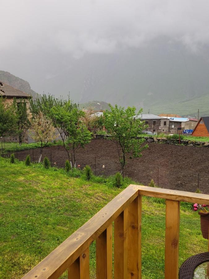 Pine Chalet Kazbegi المظهر الخارجي الصورة